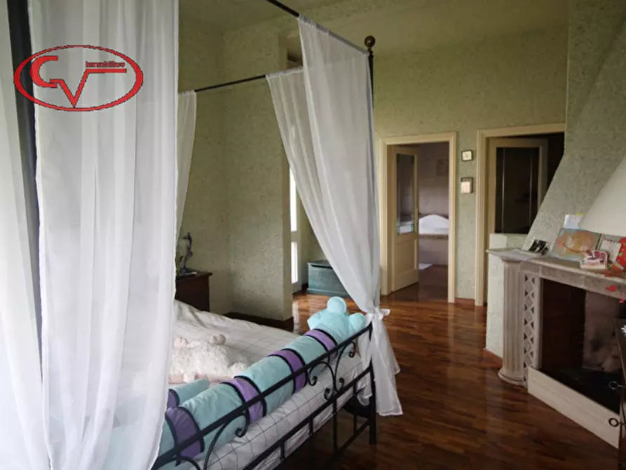 Immagine 79 di Villa in vendita  in via gori a Cavriglia