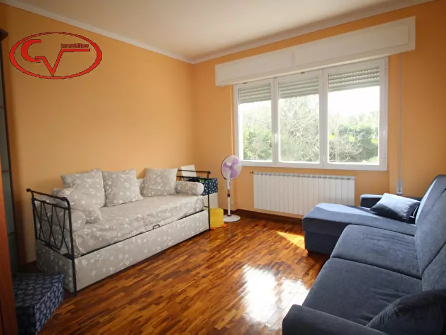 Immagine 87 di Villa in vendita  in via gori a Cavriglia