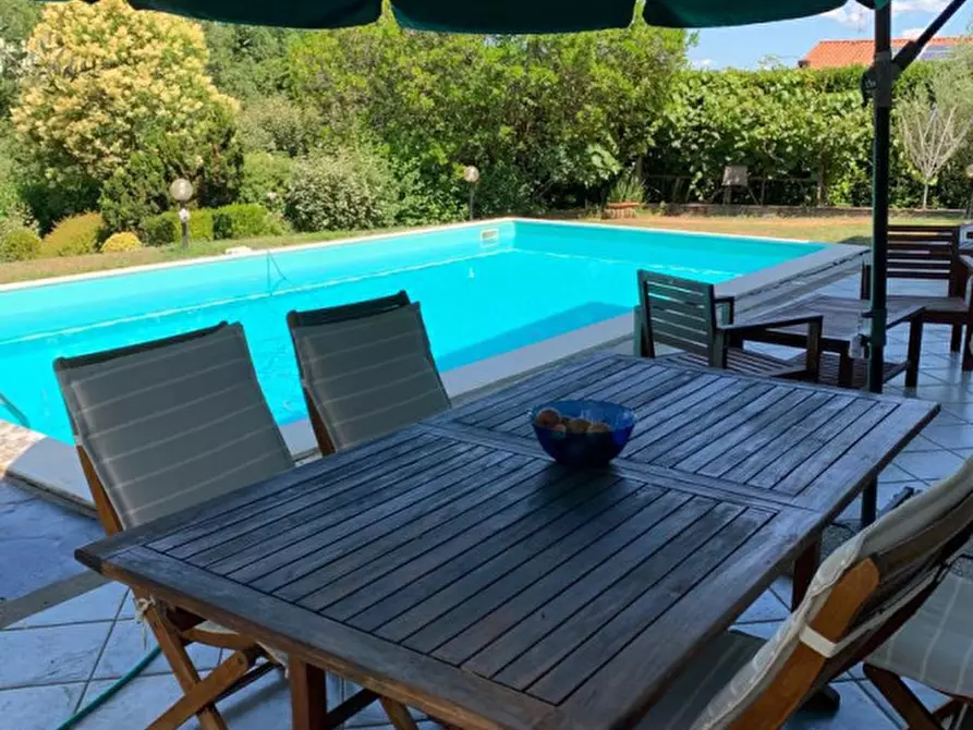 Immagine 100 di Villa in vendita  in via gori a Cavriglia