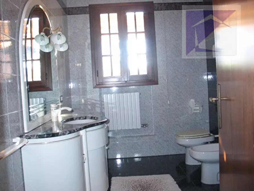 Immagine 49 di Casa indipendente in vendita  a Santa Maria Di Sala