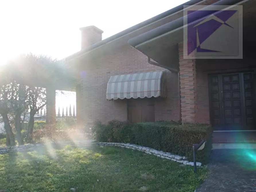 Immagine 68 di Casa indipendente in vendita  a Santa Maria Di Sala