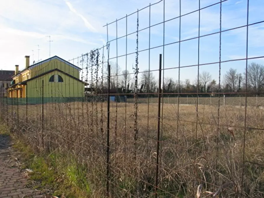 Immagine 1 di Terreno in vendita  a Santa Maria Di Sala
