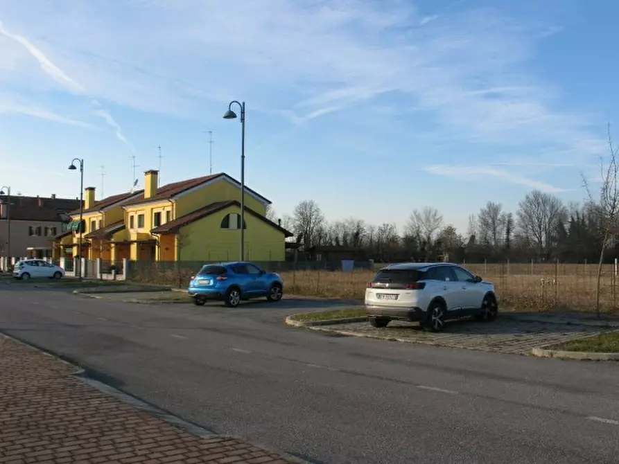 Immagine 4 di Terreno in vendita  a Santa Maria Di Sala