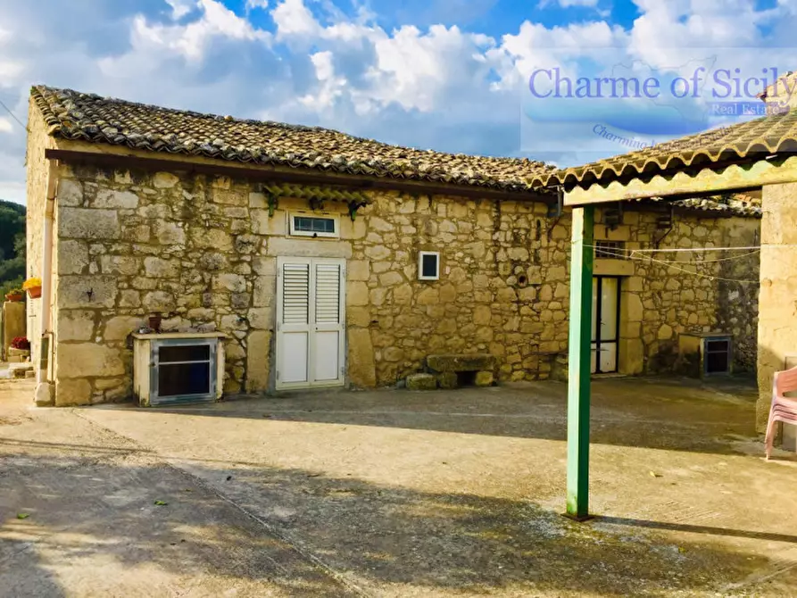 Immagine 1 di Rustico / casale in affitto  in Contrada Cavetti a menta a Ragusa