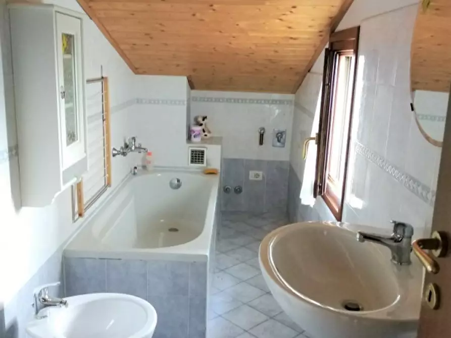 Immagine 8 di Appartamento in vendita  in San Pancrazio a Bucine