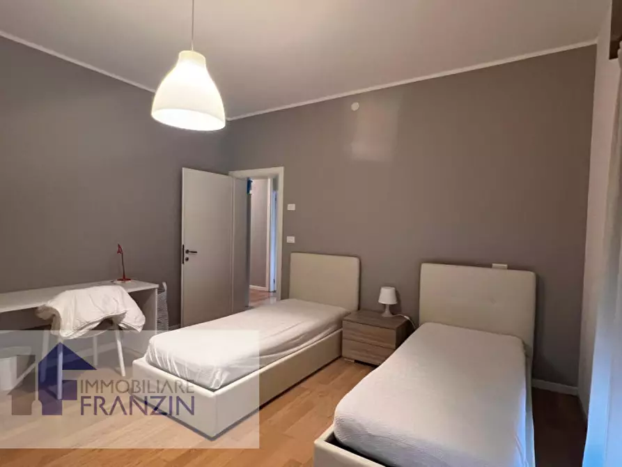 Immagine 10 di Camera in affitto  in via roma a Meolo