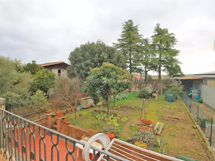 Immagine 19 di Casa bifamiliare in vendita  in Via della resistenza a Montepulciano