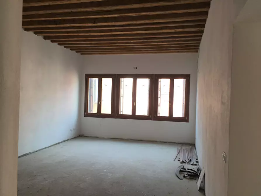 Immagine 1 di Appartamento in vendita  in Calle Vianelli a Chioggia