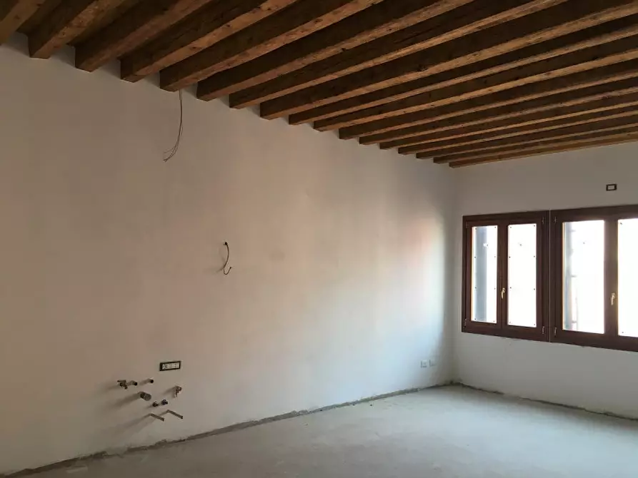 Immagine 2 di Appartamento in vendita  in Calle Vianelli a Chioggia