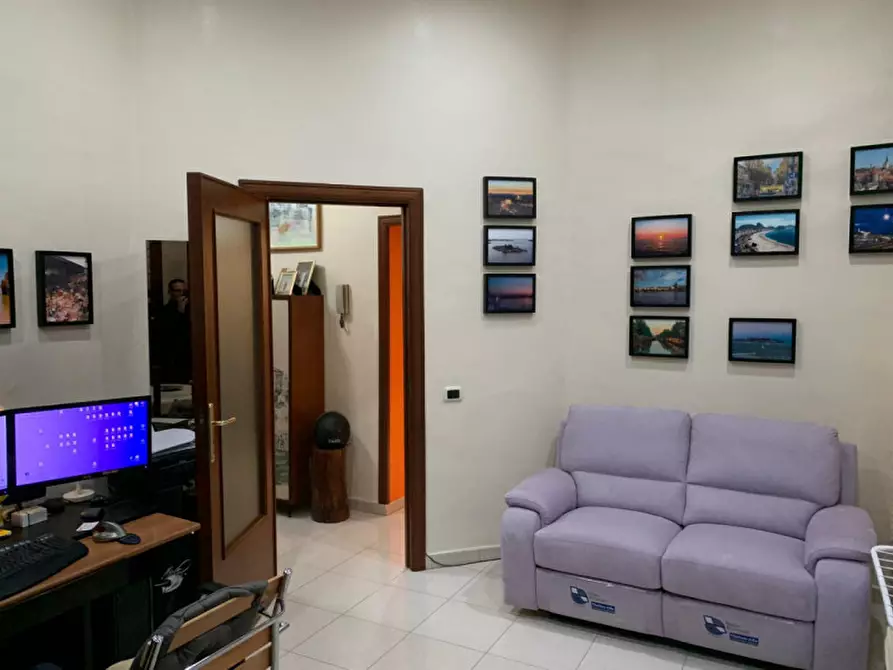 Immagine 10 di Appartamento in vendita  in Via Cupa Caiafa a Napoli