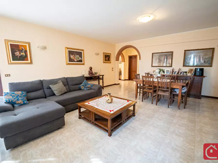 Immagine 15 di Villa in vendita  a Legnaro