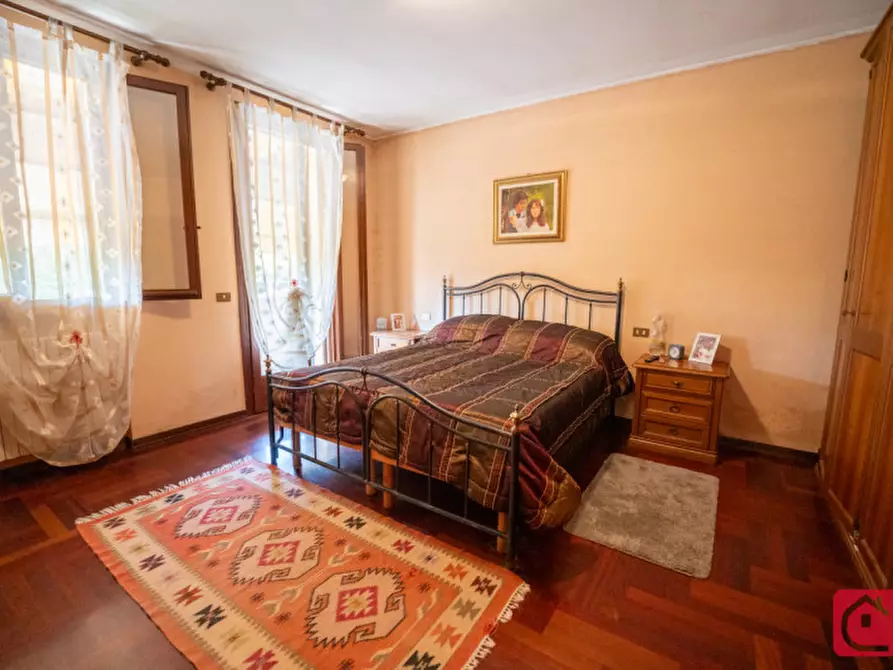Immagine 18 di Villa in vendita  a Legnaro