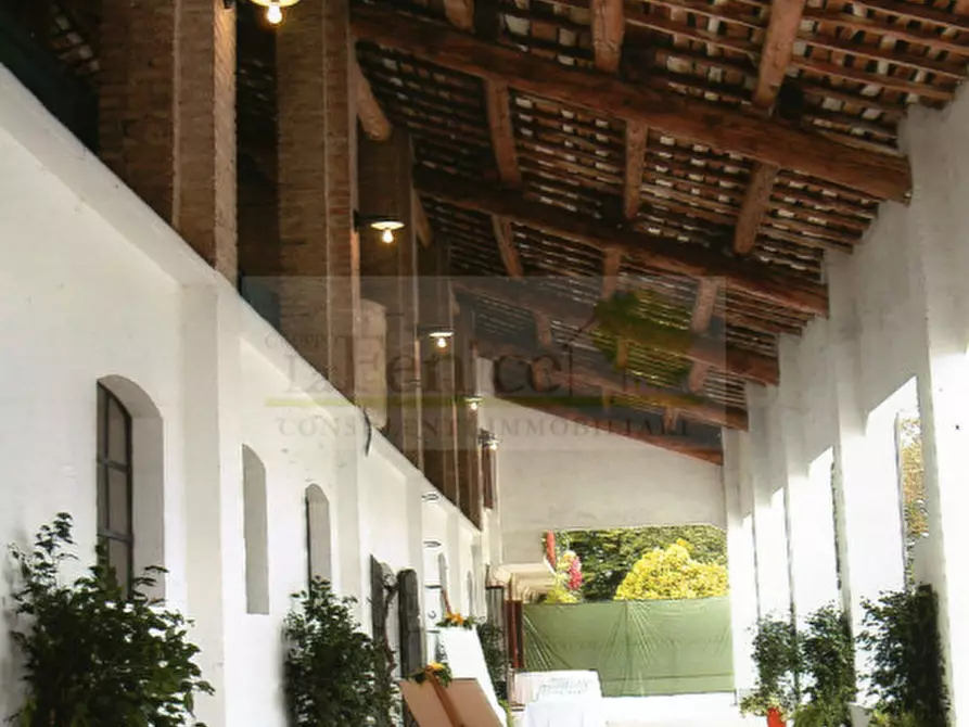 Immagine 2 di Agriturismo in vendita  in ceresara a Ceresara