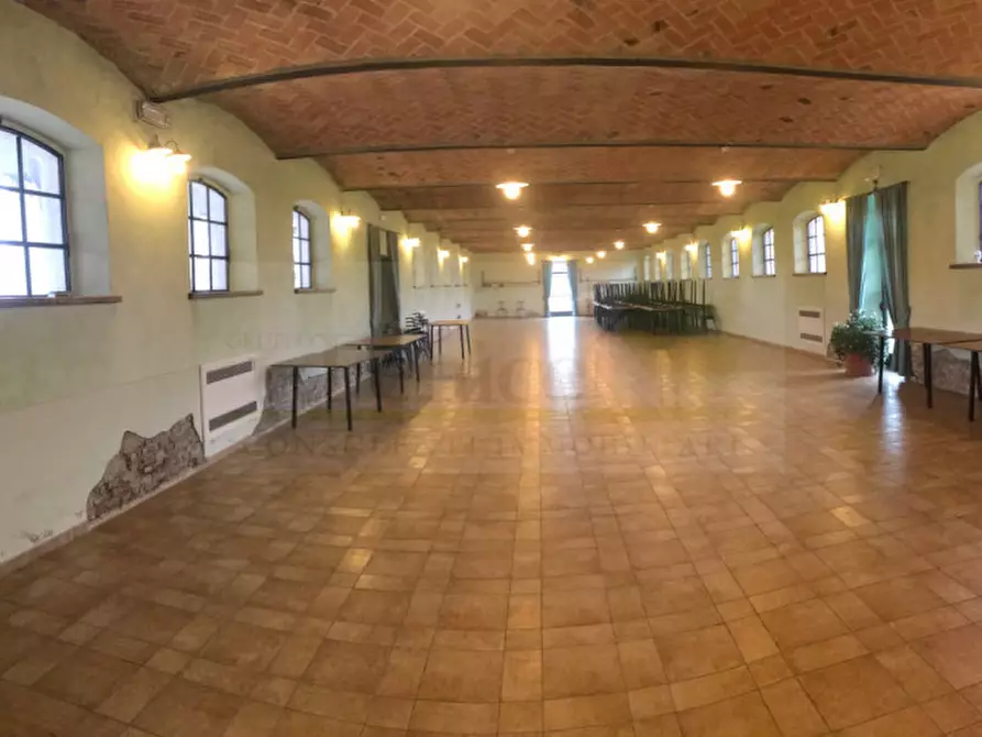 Immagine 3 di Agriturismo in vendita  in ceresara a Ceresara