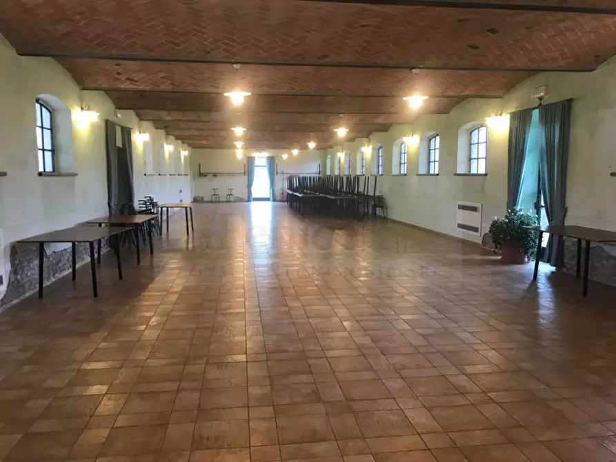 Immagine 5 di Agriturismo in vendita  in ceresara a Ceresara