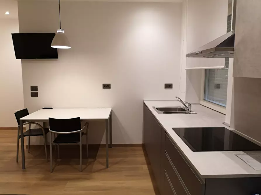 Immagine 9 di Appartamento in affitto  in VIA ROMA a Trento