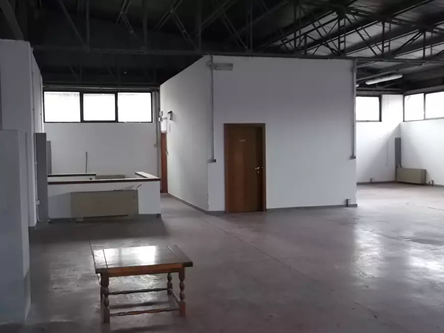 Immagine 4 di Laboratorio in affitto  in PONTE A IOZZI a Impruneta