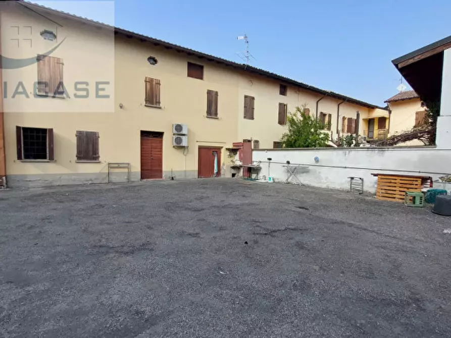Immagine 1 di Villa in vendita  in Via Imperiale inferiore a Brescello