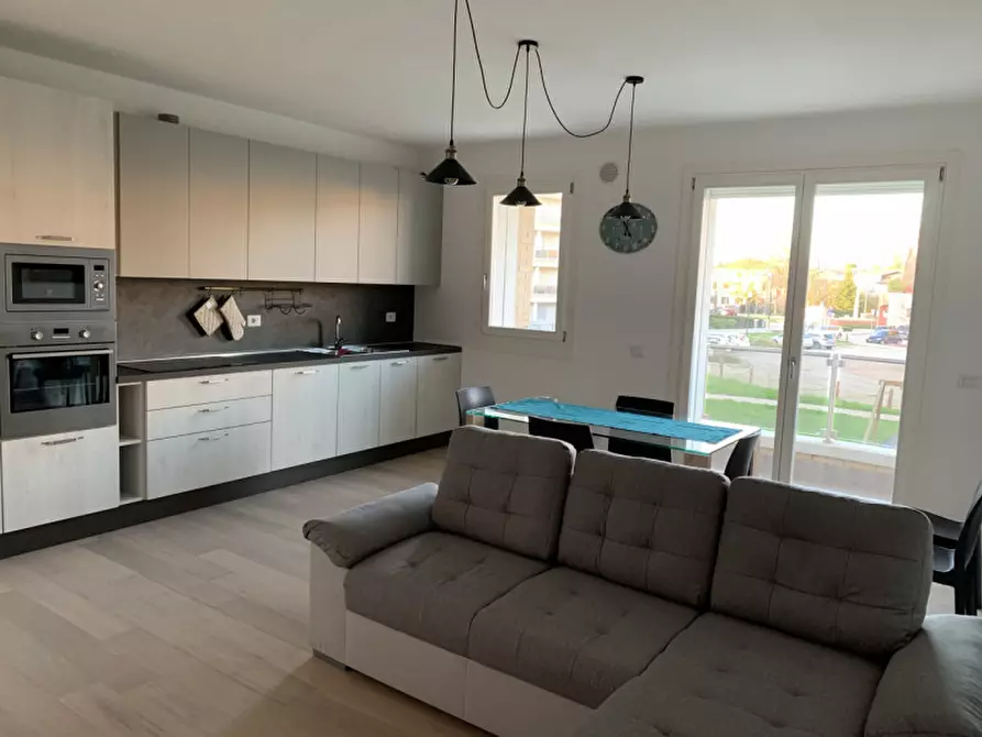 Immagine 1 di Appartamento in vendita  in Via Barelli a Selvazzano Dentro