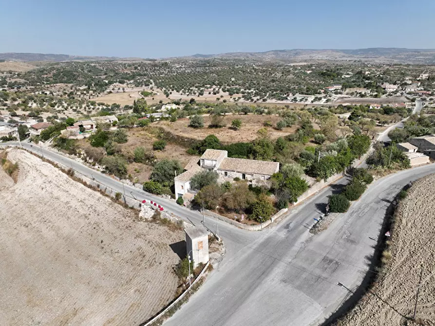 Immagine 10 di Casa indipendente in vendita  in Via della Fontana a Ragusa