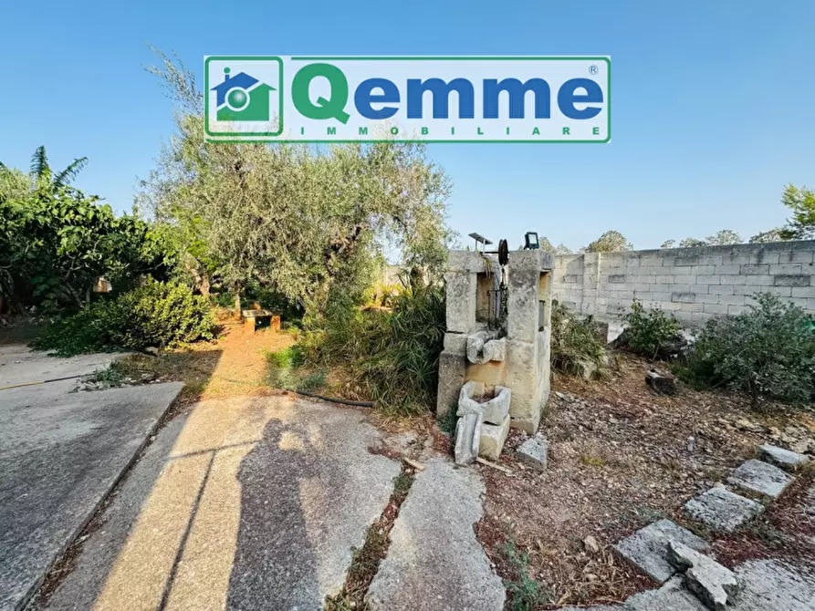 Immagine 46 di Villa in vendita  in Via Solano Li Belli a Lequile