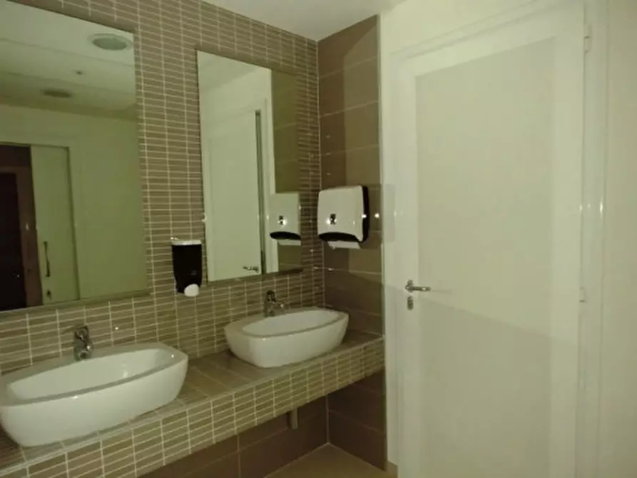 Immagine 22 di Ufficio in affitto  in STRADA 6 a Rozzano