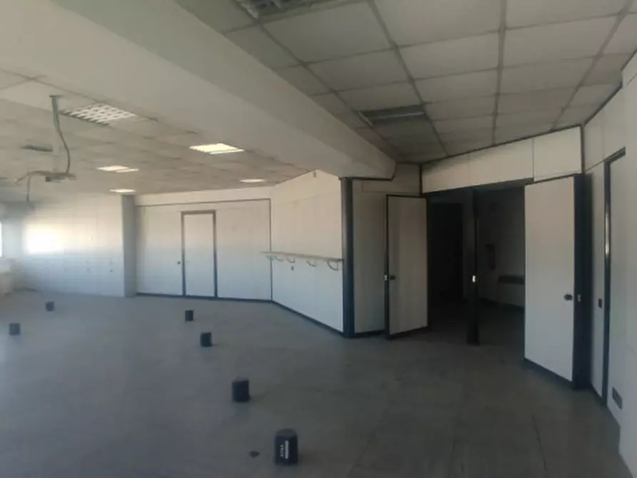 Immagine 4 di Ufficio in vendita  in VIA BETTOLA a Cinisello Balsamo