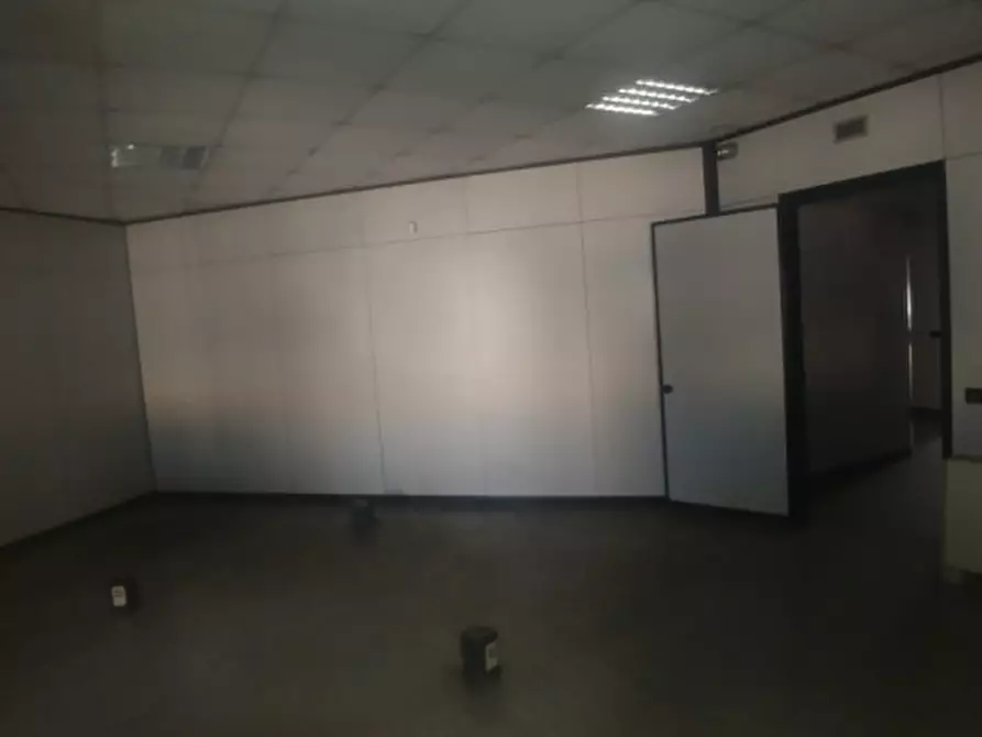 Immagine 16 di Ufficio in vendita  in VIA BETTOLA a Cinisello Balsamo