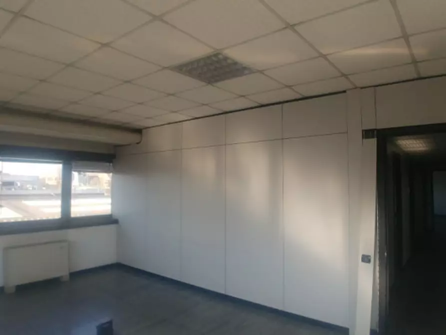 Immagine 22 di Ufficio in vendita  in VIA BETTOLA a Cinisello Balsamo