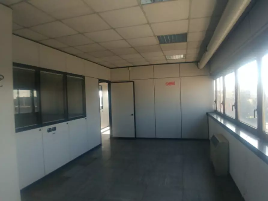 Immagine 9 di Palazzo in vendita  in VIA BETTOLA a Cinisello Balsamo