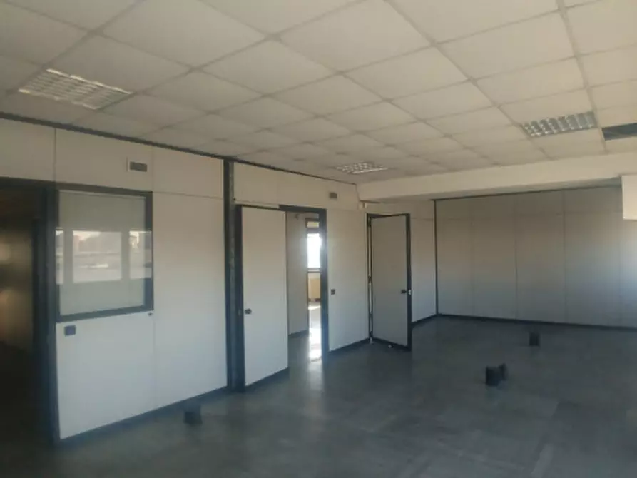 Immagine 23 di Palazzo in vendita  in VIA BETTOLA a Cinisello Balsamo