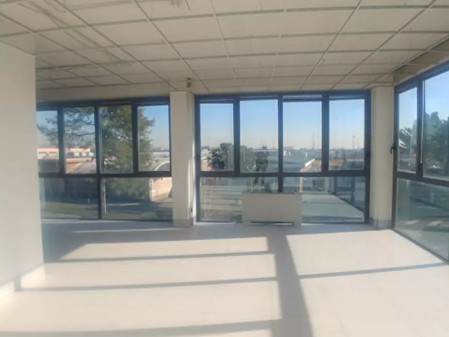 Immagine 11 di Palazzo in vendita  in VIA COPERNICO a Cinisello Balsamo