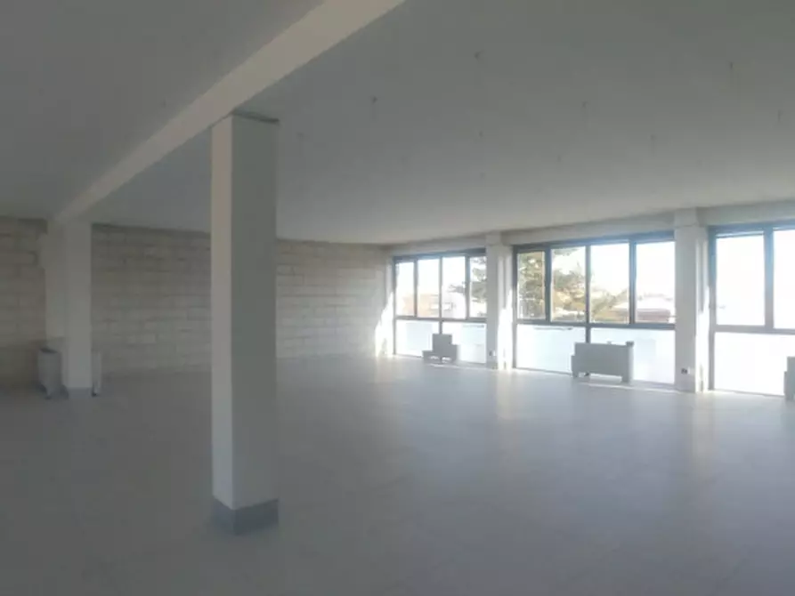 Immagine 17 di Palazzo in vendita  in VIA COPERNICO a Cinisello Balsamo