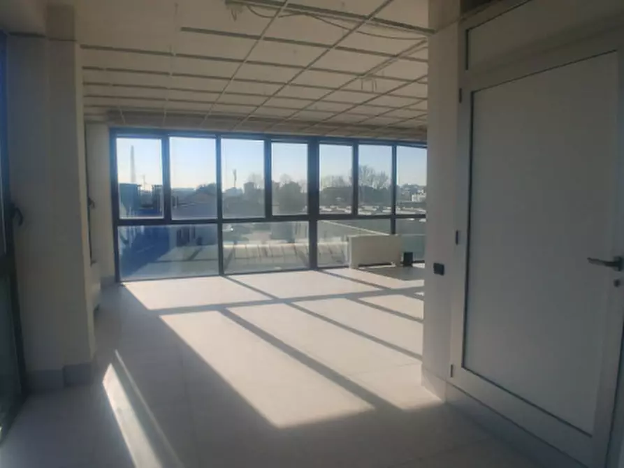Immagine 2 di Ufficio in vendita  in VIA COPERNICO a Cinisello Balsamo