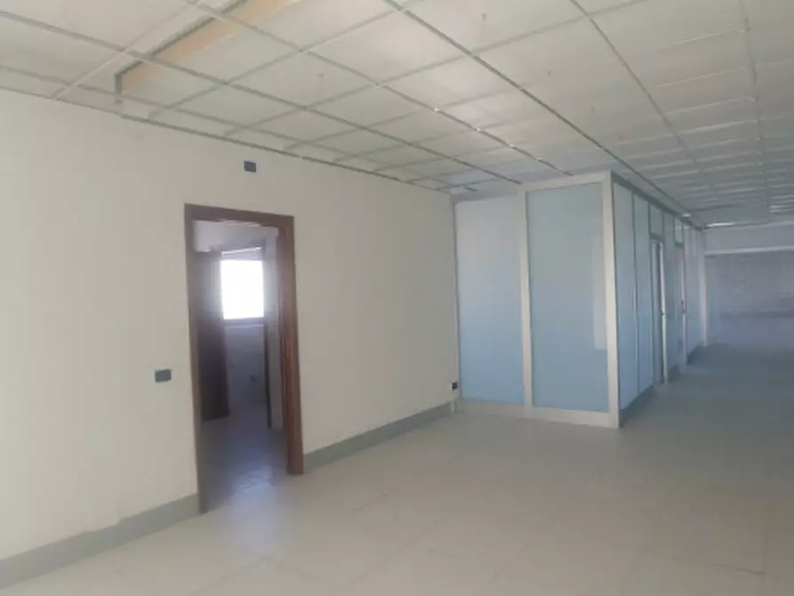 Immagine 3 di Ufficio in vendita  in VIA COPERNICO a Cinisello Balsamo