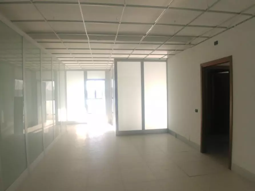 Immagine 15 di Ufficio in vendita  in VIA COPERNICO a Cinisello Balsamo