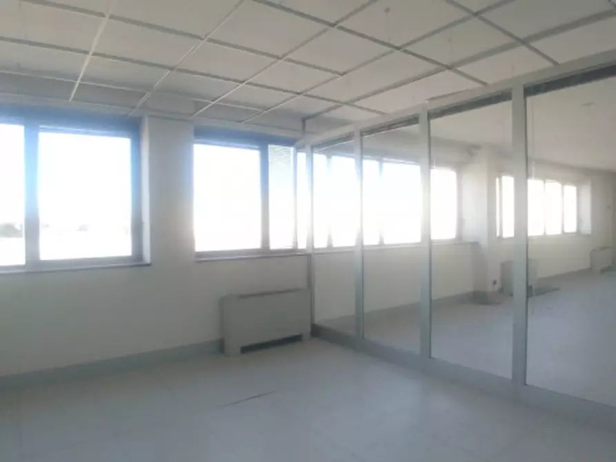 Immagine 16 di Ufficio in vendita  in VIA COPERNICO a Cinisello Balsamo