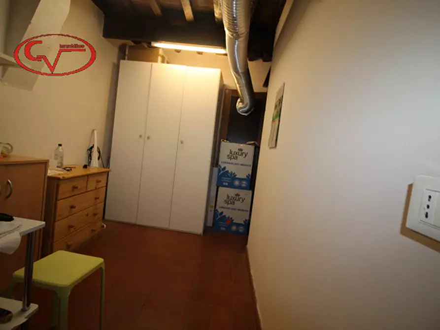 Immagine 6 di Negozio in vendita  in via castelguinelli a Figline E Incisa Valdarno