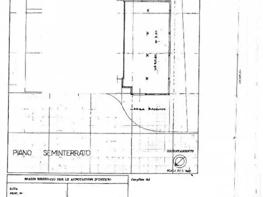 Immagine 5 di Garage in vendita  a Senigallia