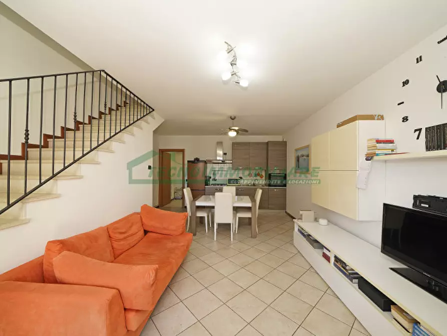 Immagine 1 di Villetta a schiera in vendita  a Gavardo