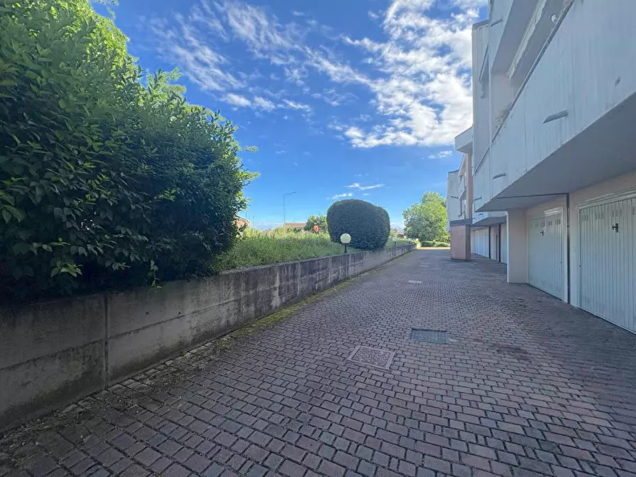 Immagine 19 di Appartamento in vendita  in Via Basiliano a Udine