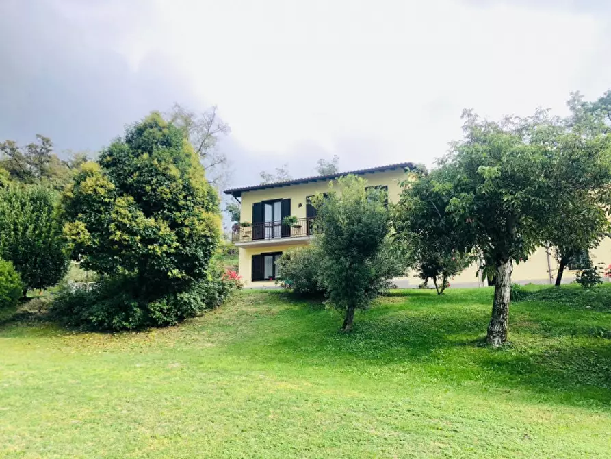 Immagine 1 di Villa in vendita  a Gavardo