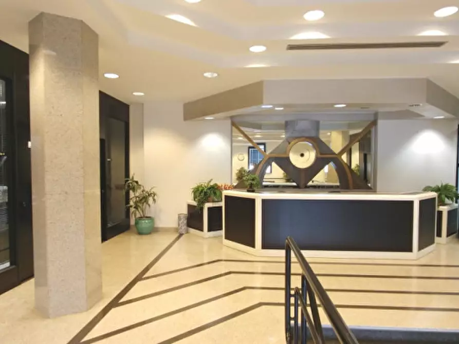 Immagine 2 di Palazzo in vendita  in VIA TOBAGI a Peschiera Borromeo