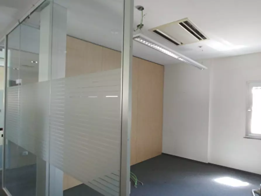 Immagine 4 di Palazzo in vendita  in VIA TOBAGI a Peschiera Borromeo