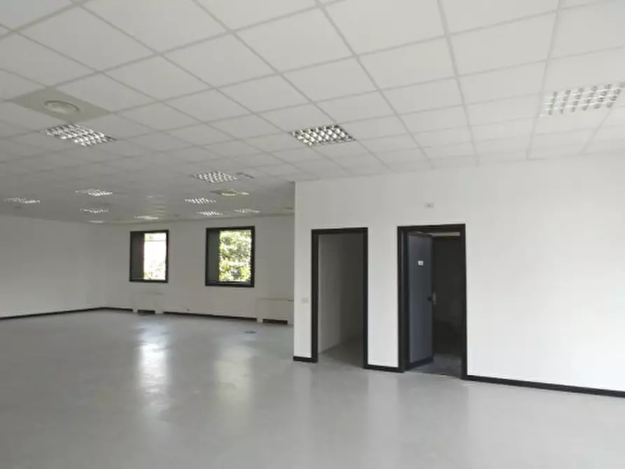 Immagine 20 di Ufficio in vendita  in VIA TOBAGI a Peschiera Borromeo