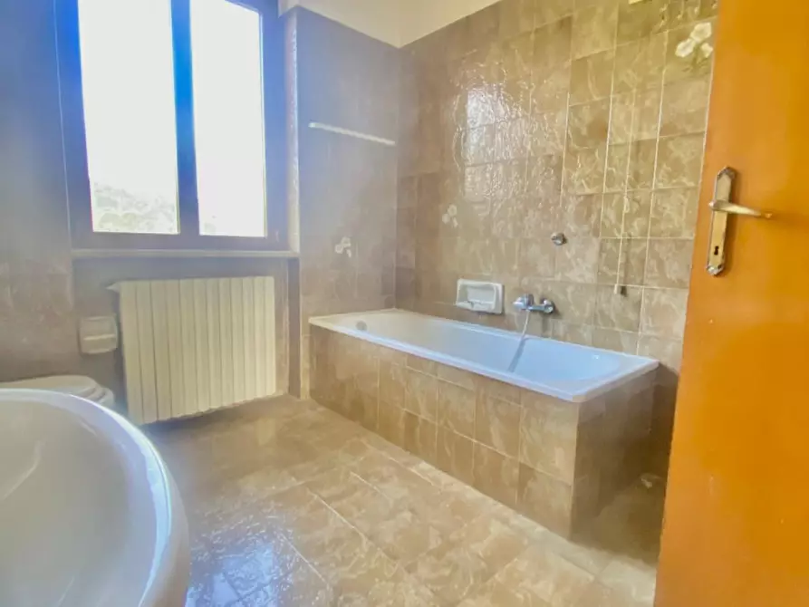 Immagine 13 di Villa in vendita  in San Quirico a Muscoline