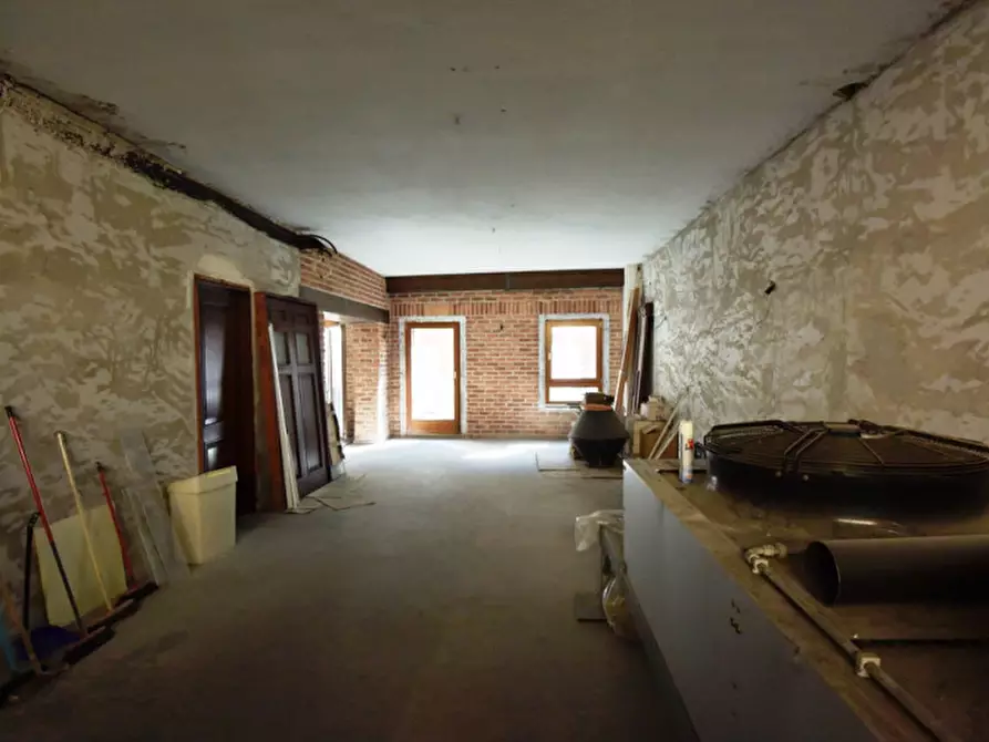 Immagine 4 di Negozio in affitto  in Via Roma a Bassano Del Grappa