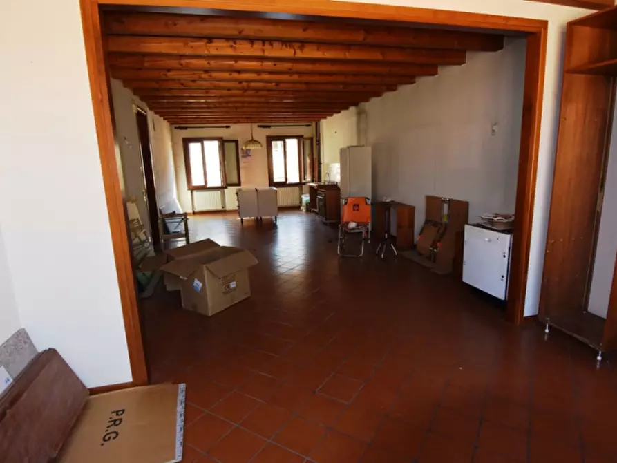 Immagine 13 di Negozio in affitto  in Via Roma a Bassano Del Grappa