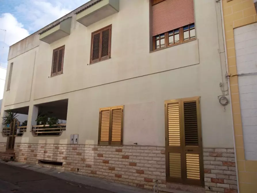 Immagine 1 di Casa bifamiliare in vendita  a Casarano