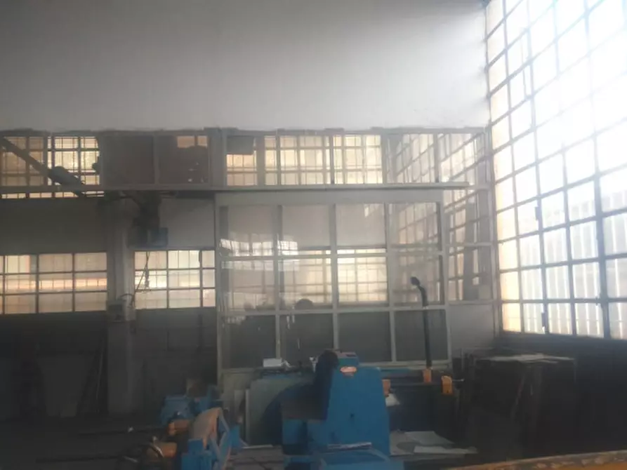 Immagine 18 di Magazzino in affitto  in VIALE MONZA a Milano
